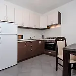 Apartman Centener *