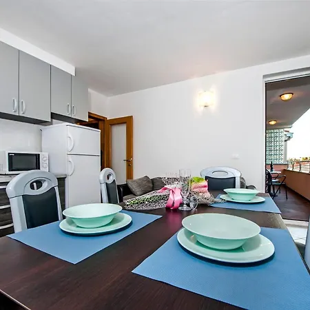 Centener Apartment *