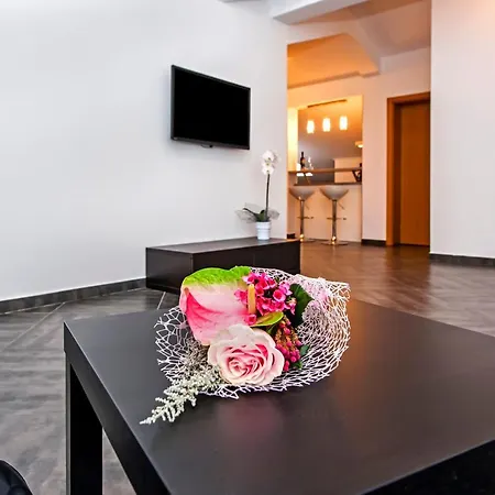 Apartament Centener *