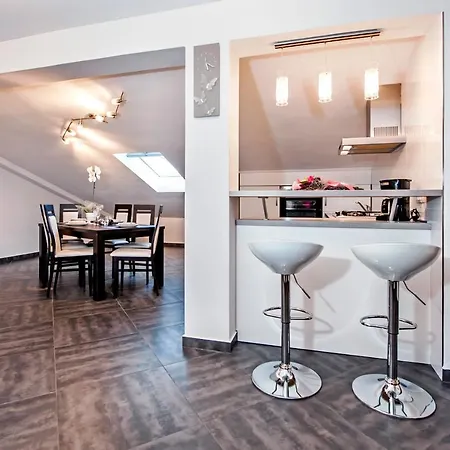 Apartament Centener *